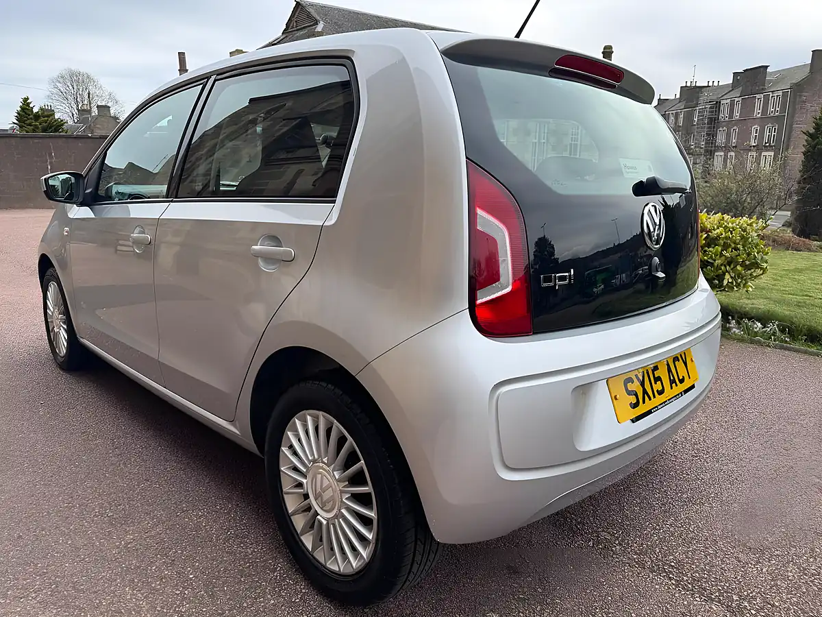 Used 2015 Volkswagen Up! High Up! Silver - Interior and Exterior details 7