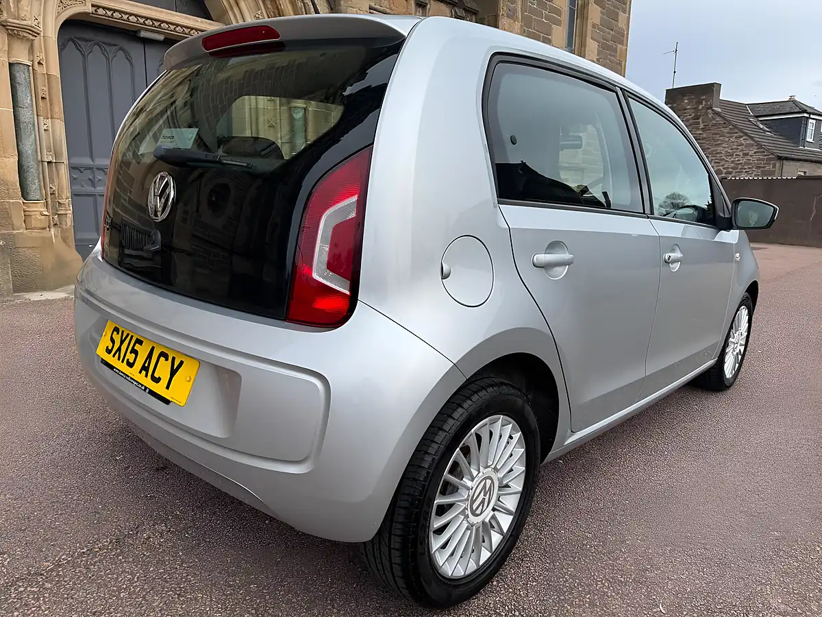 Used 2015 Volkswagen Up! High Up! Silver - Interior and Exterior details 8