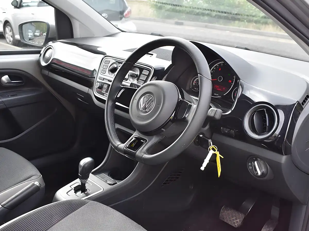 Used 2015 Volkswagen Up! High Up! Silver - Interior and Exterior details 12