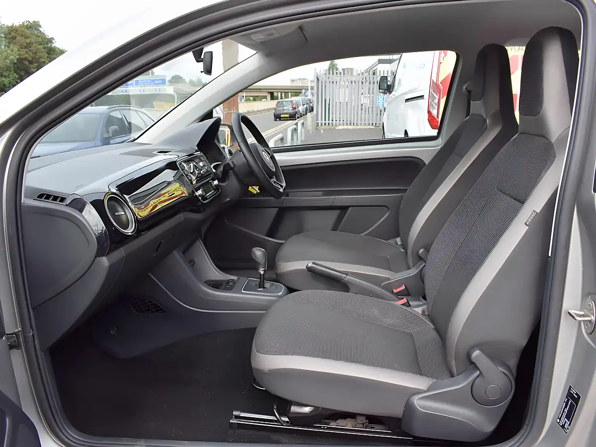Used 2015 Volkswagen Up! High Up! Silver - Interior and Exterior details 13