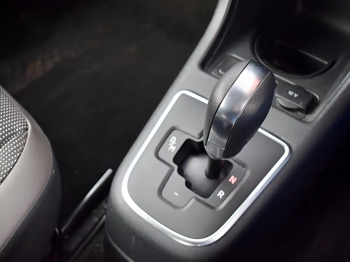 Used 2015 Volkswagen Up! High Up! Silver - Interior and Exterior details 15