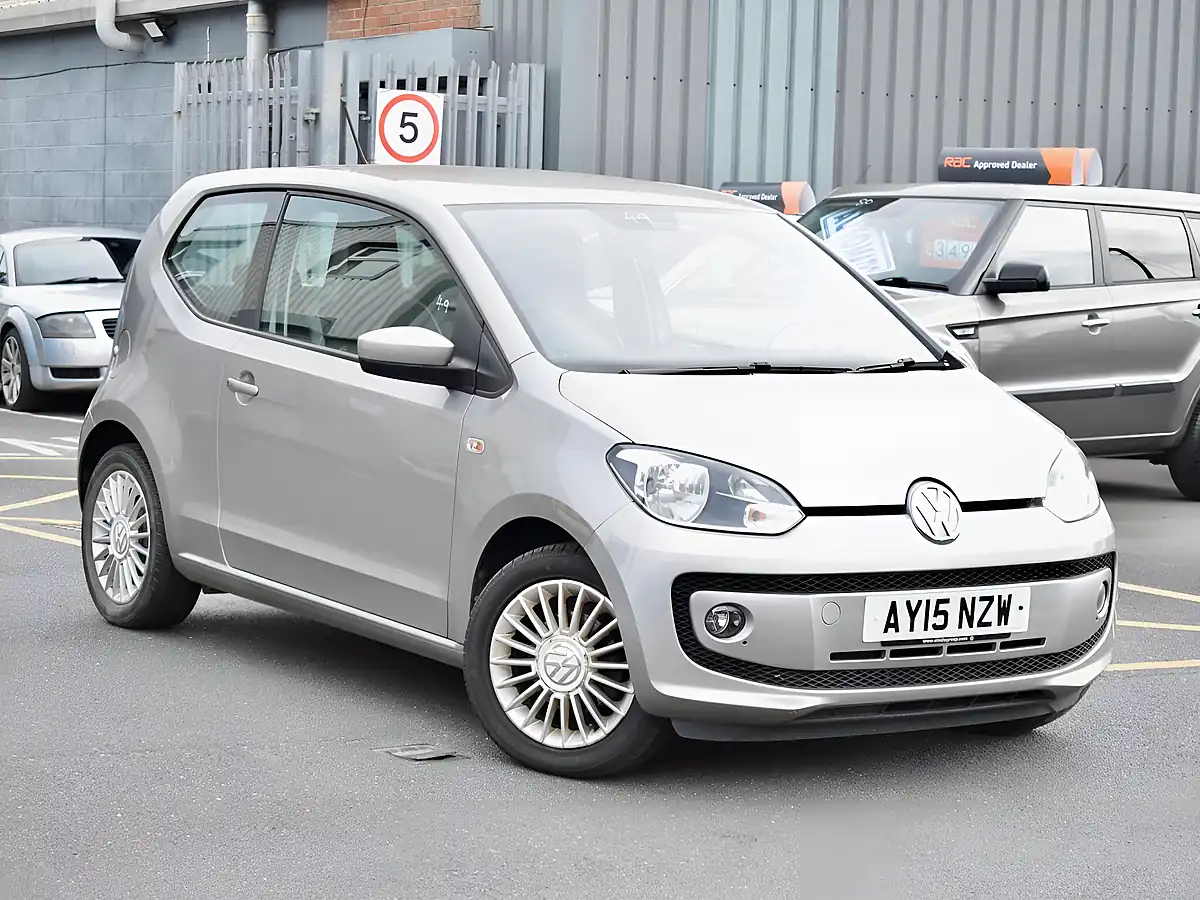 Used 2015 Volkswagen Up! High Up! Silver - Interior and Exterior details 16