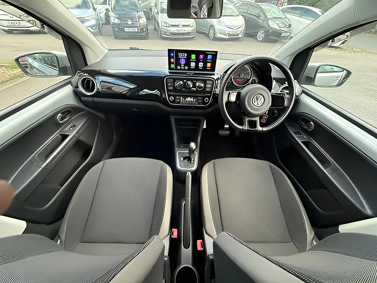 Used 2015 Volkswagen Up! High Up! Silver - Interior and Exterior details 12