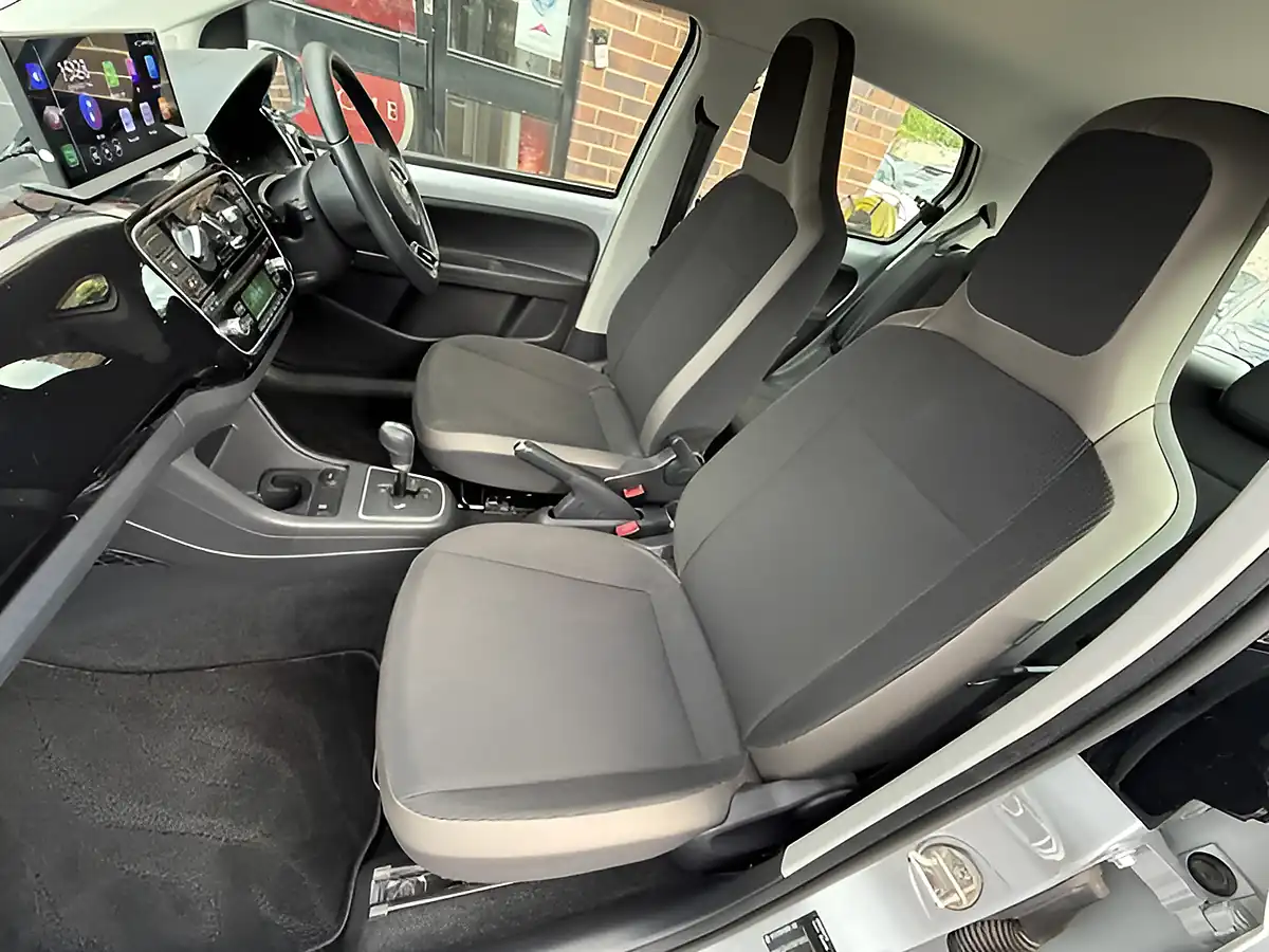 Used 2015 Volkswagen Up! High Up! Silver - Interior and Exterior details 13