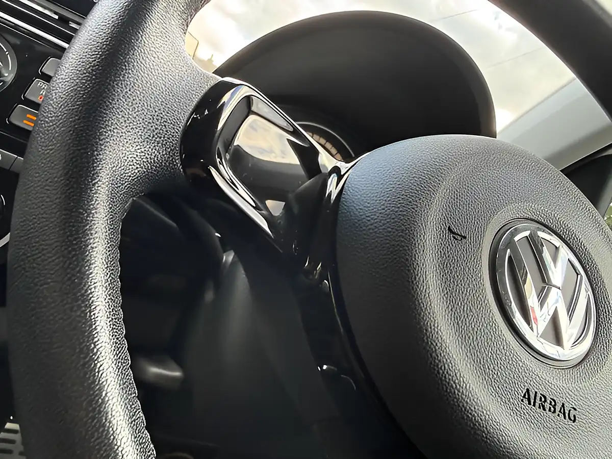 Used 2015 Volkswagen Up! High Up! Silver - Interior and Exterior details 14