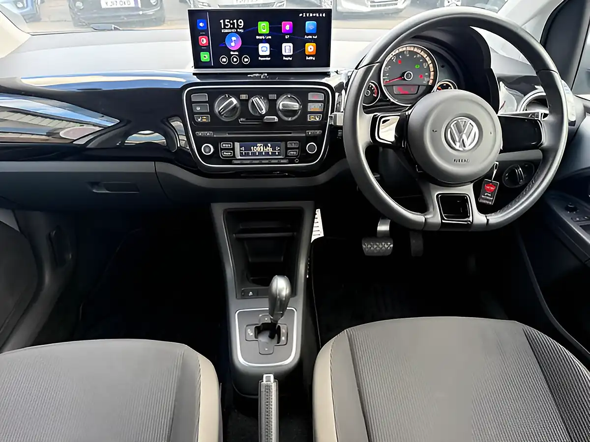 Used 2015 Volkswagen Up! High Up! Silver - Interior and Exterior details 3