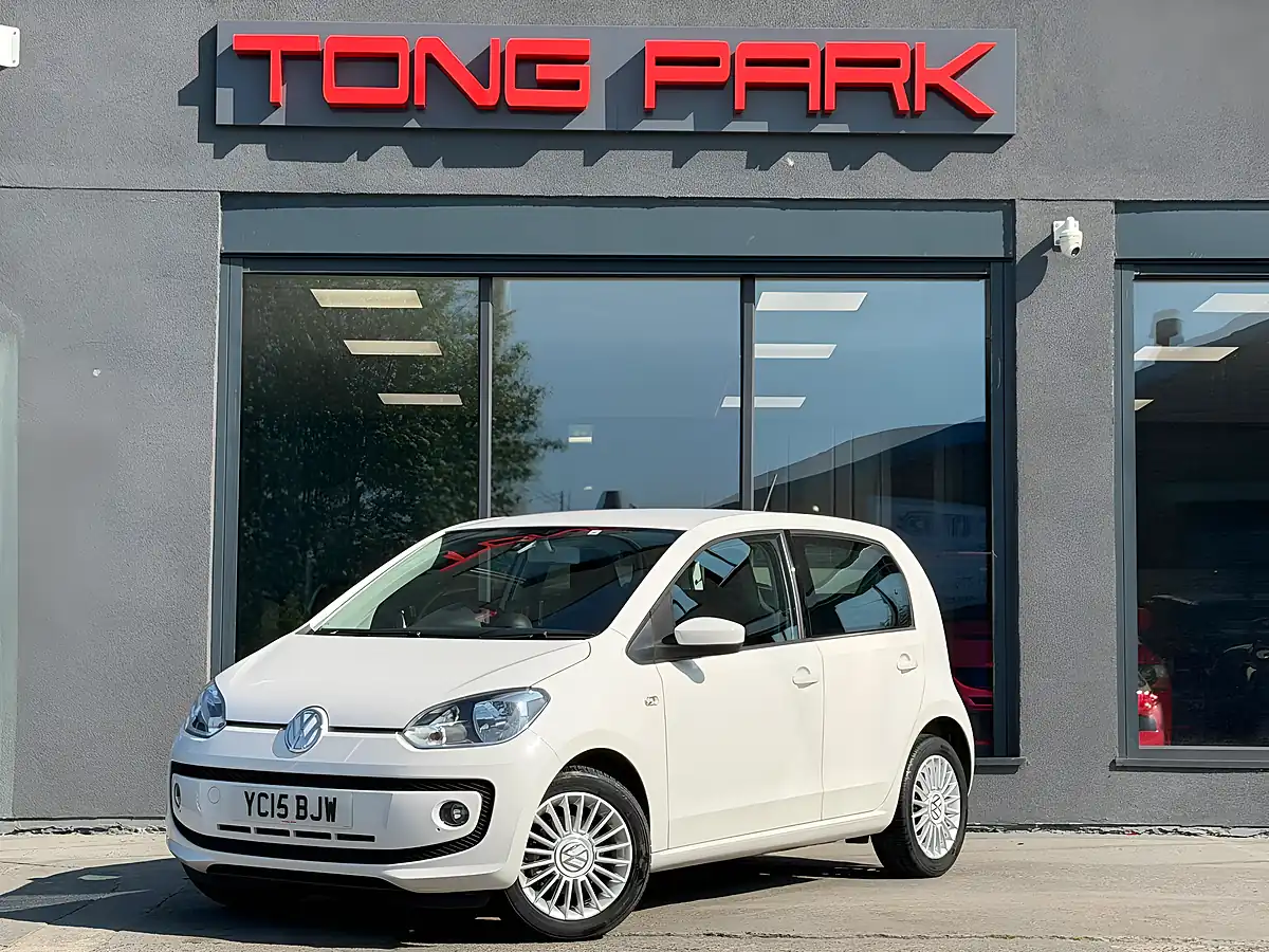 Used 2015 Volkswagen Up! High Up! White - Interior and Exterior details 9