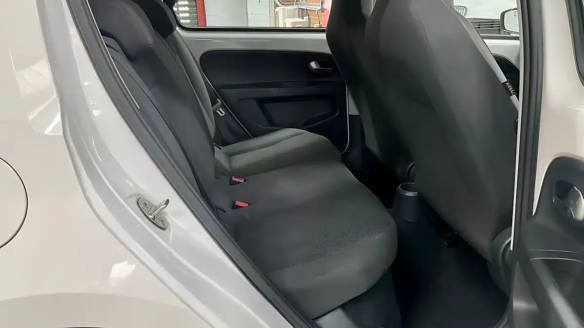 Used 2015 Volkswagen Up! High Up! White - Interior and Exterior details 13