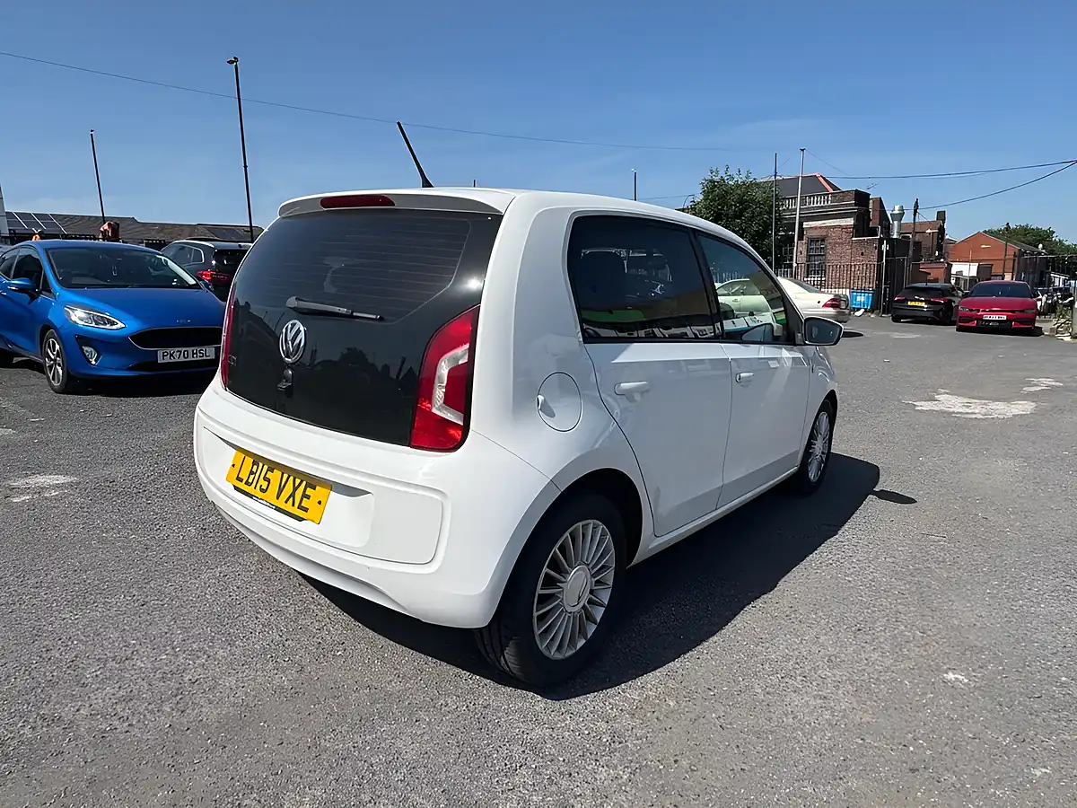 Used 2015 Volkswagen Up! High Up! White - Interior and Exterior details 2
