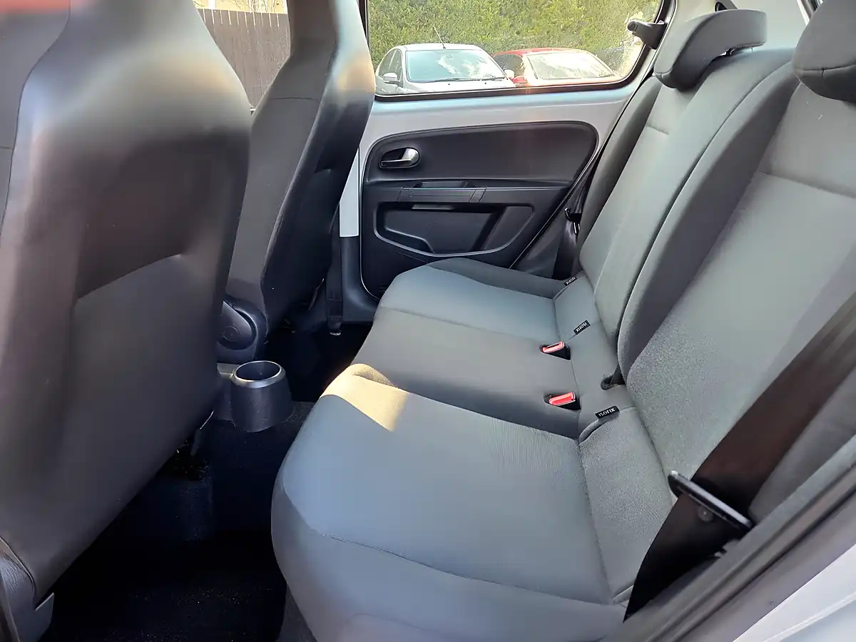 Used 2015 Volkswagen Up Move Silver - Interior and Exterior details 11
