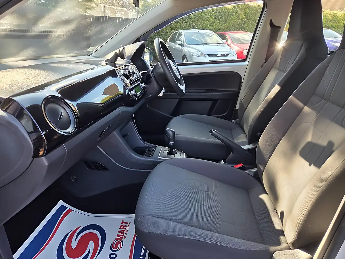 Used 2015 Volkswagen Up Move Silver - Interior and Exterior details 17