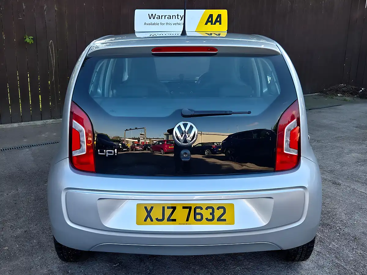 Used 2015 Volkswagen Up Move Silver - Interior and Exterior details 6