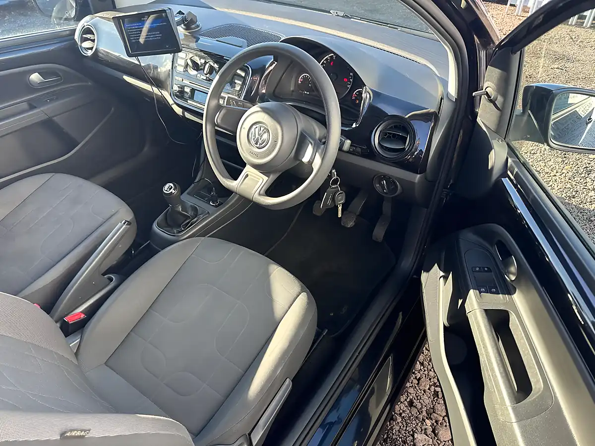 Used 2015 Volkswagen Up Move Up! Black - Interior and Exterior details 8