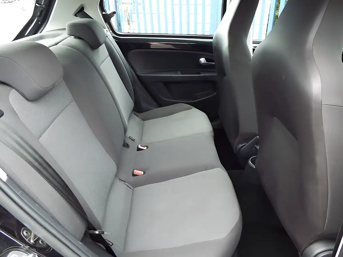 Used 2015 Volkswagen Up! Move Up! Black - Interior and Exterior details 10
