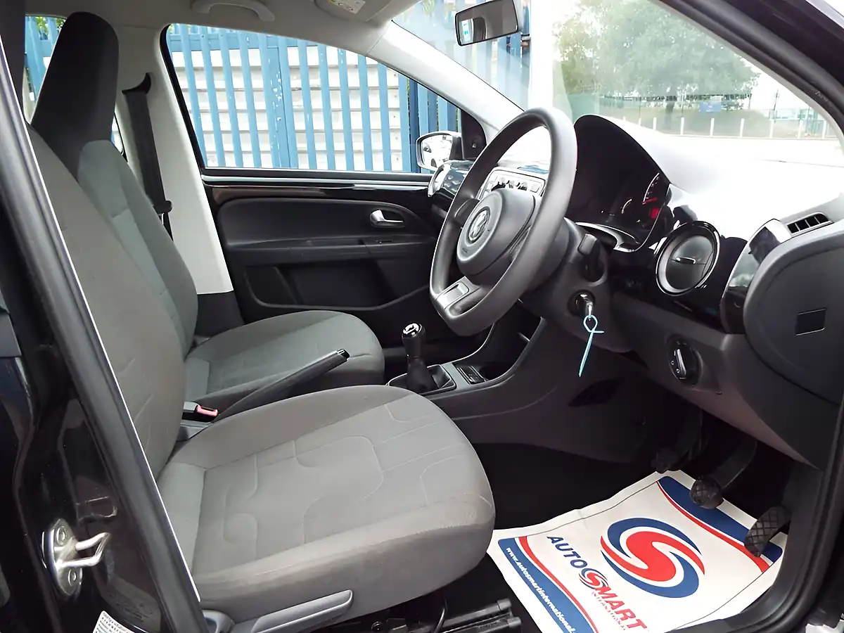 Used 2015 Volkswagen Up! Move Up! Black - Interior and Exterior details 9