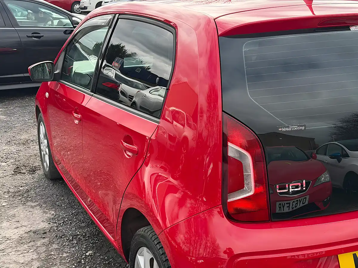 Used 2015 Volkswagen Up! Move Up! Red - Interior and Exterior details 6
