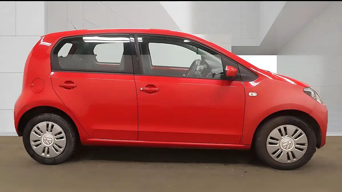 Used 2015 Volkswagen Up Move Up! Red - Interior and Exterior details 7