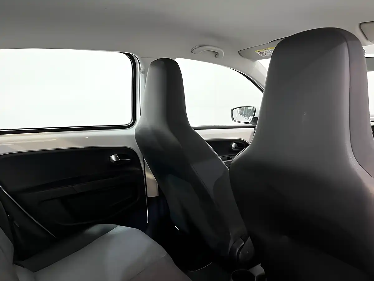 Used 2015 Volkswagen Up! Move Up! White - Interior and Exterior details 20
