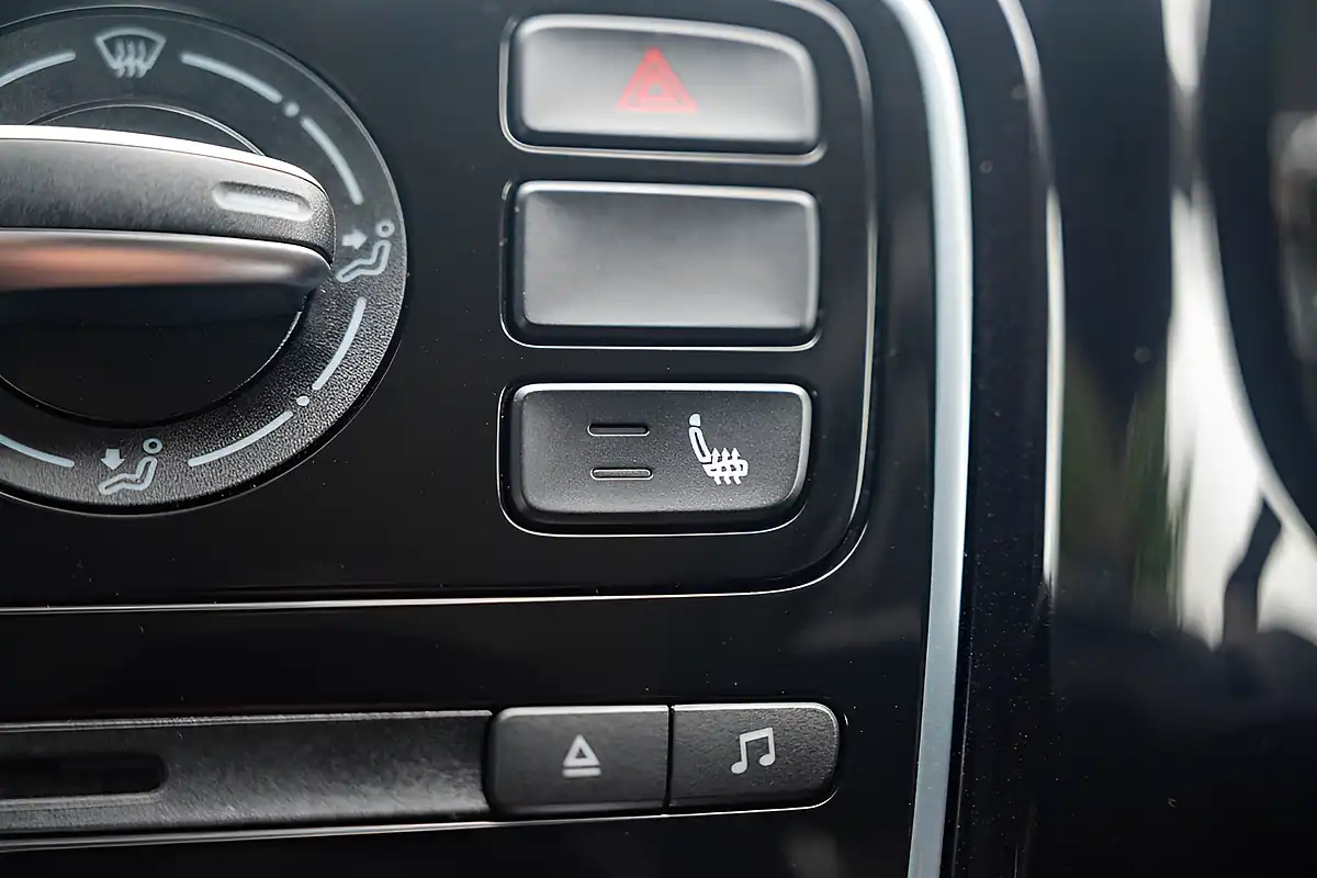 Used 2015 Volkswagen Up Rock Up Deep Black Pearl - Interior and Exterior details 15