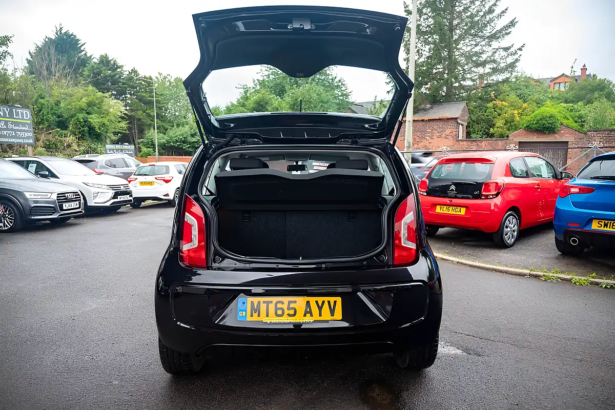 Used 2015 Volkswagen Up Rock Up Deep Black Pearl - Interior and Exterior details 9