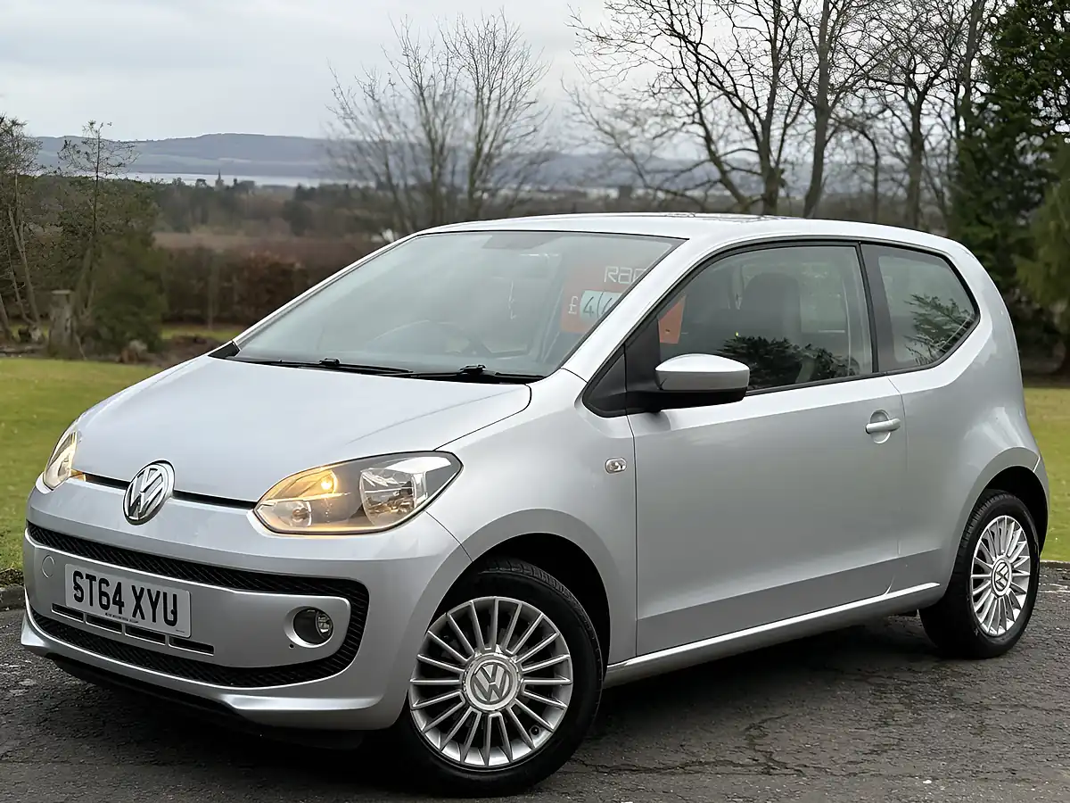 Used 2015 Volkswagen Up Silver - Front View