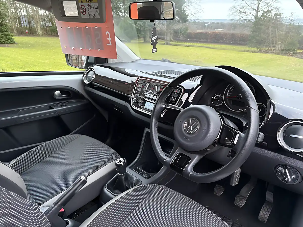 Used 2015 Volkswagen Up Silver - Interior and Exterior details 8
