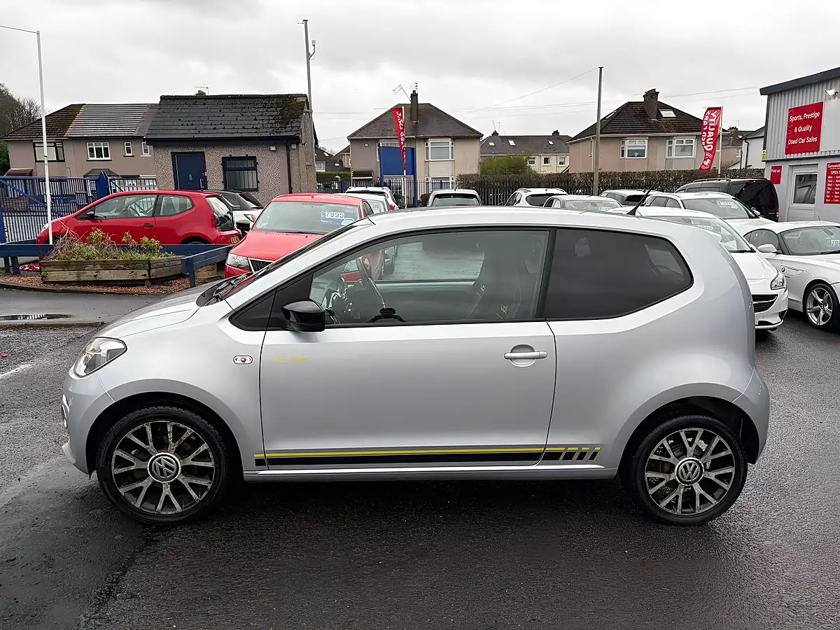 Used 2015 Volkswagen Up! Street Up! Silver - Interior and Exterior details 2