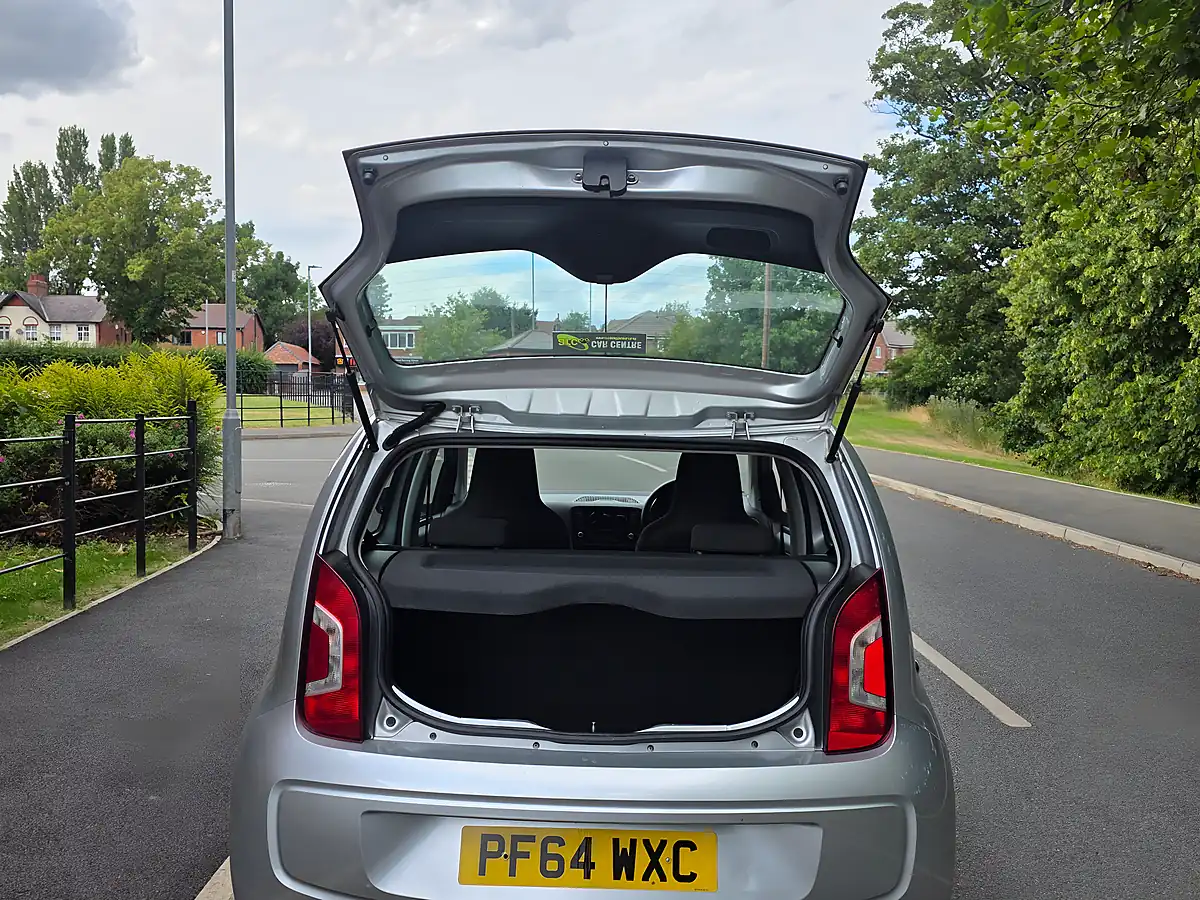 Used 2015 Volkswagen Up! Take Up! Silver - Interior and Exterior details 17