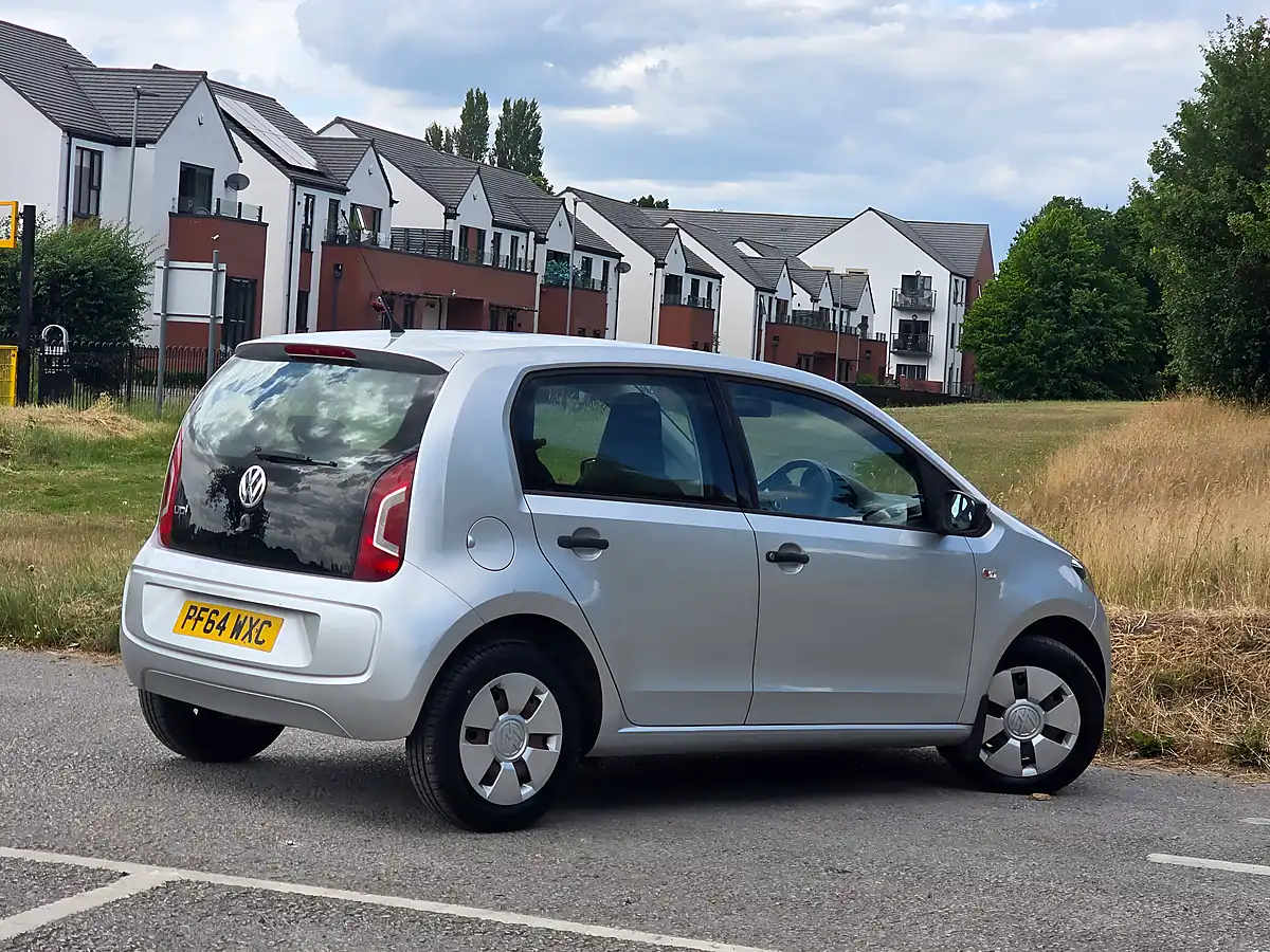 Used 2015 Volkswagen Up! Take Up! Silver - Interior and Exterior details 7