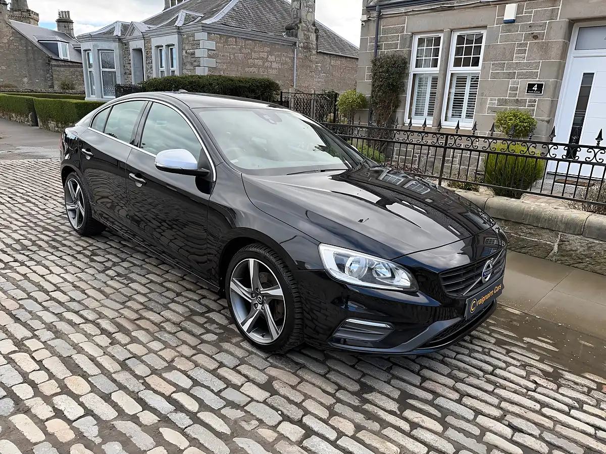 Used 2015 Volvo S60 R-Design Black - Interior and Exterior details 10