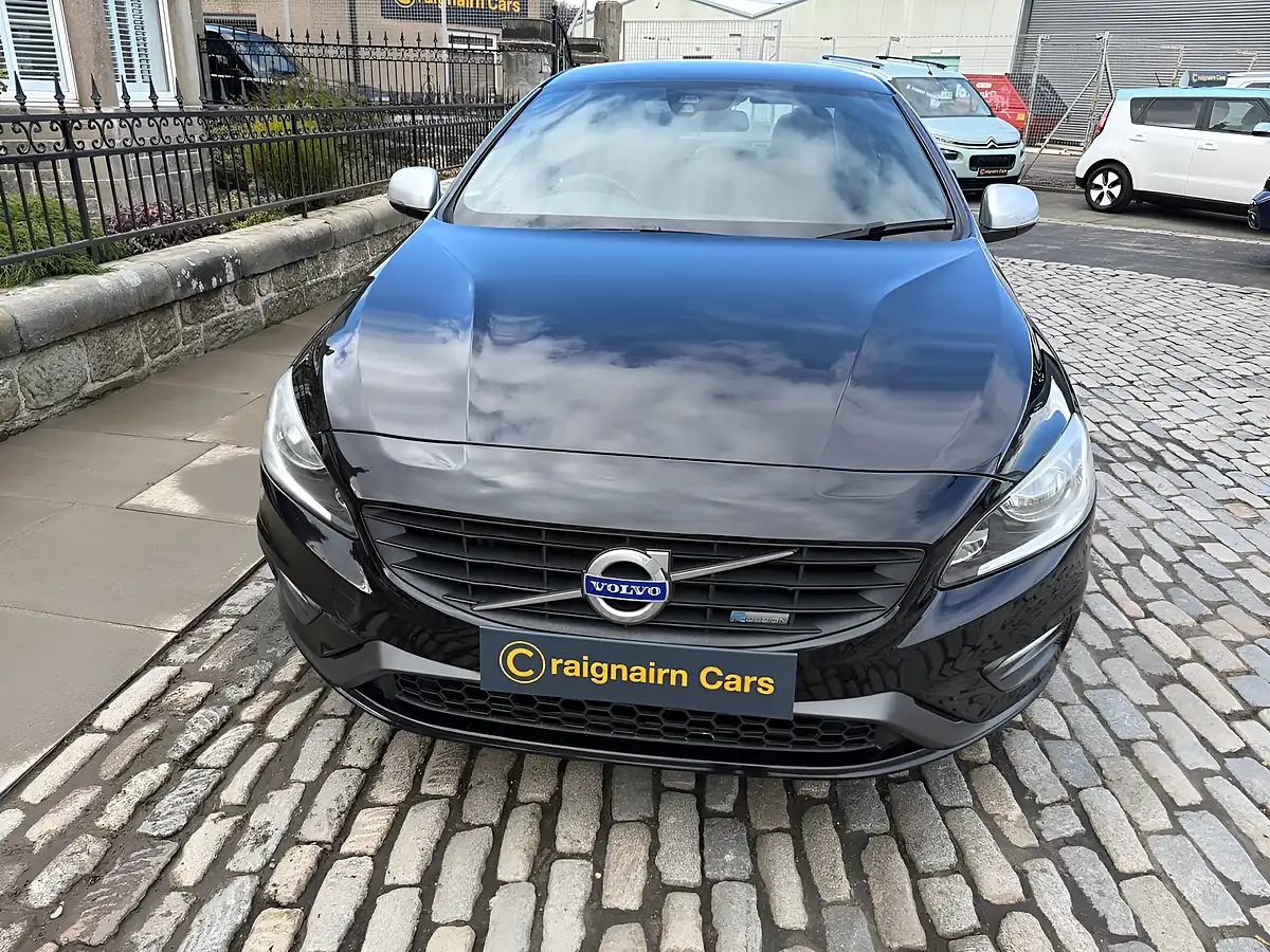 Used 2015 Volvo S60 R-Design Black - Interior and Exterior details 11