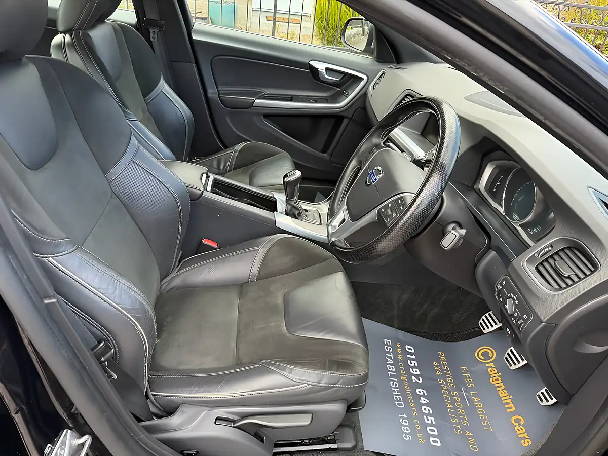 Used 2015 Volvo S60 R-Design Black - Interior and Exterior details 2
