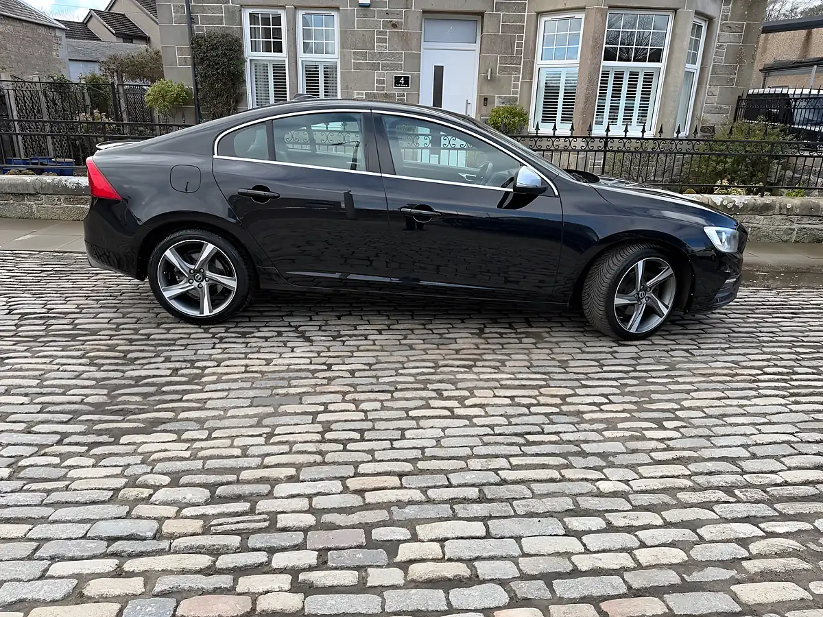 Used 2015 Volvo S60 R-Design Black - Interior and Exterior details 5