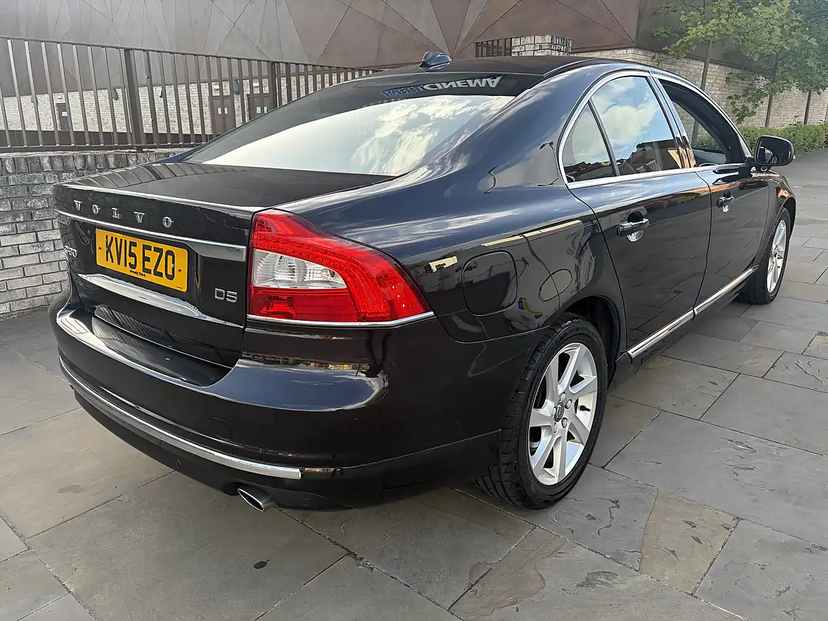 Used 2015 Volvo S80 Se Lux Black - Interior and Exterior details 3