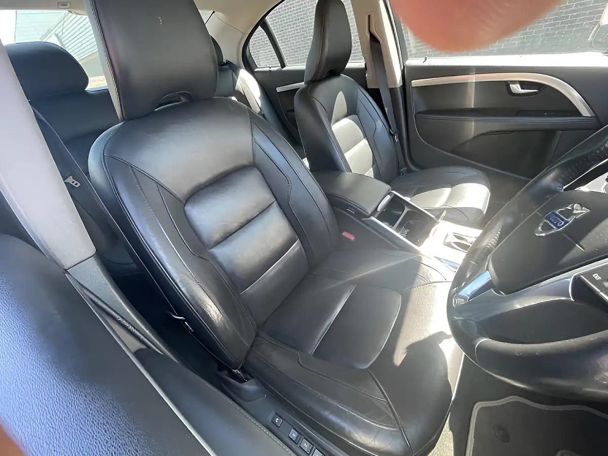 Used 2015 Volvo S80 Se Lux Grey - Interior and Exterior details 12