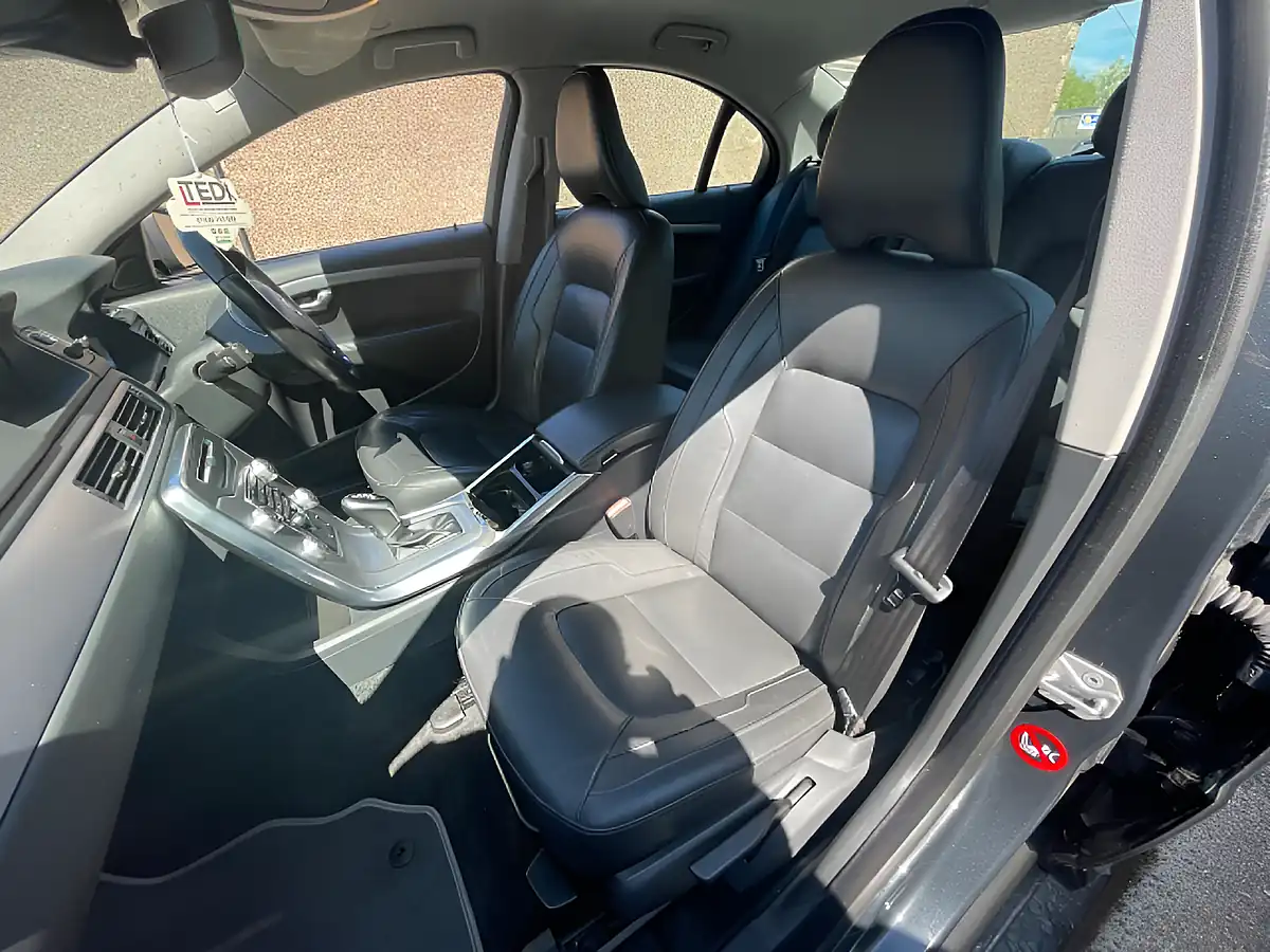 Used 2015 Volvo S80 Se Lux Grey - Interior and Exterior details 14
