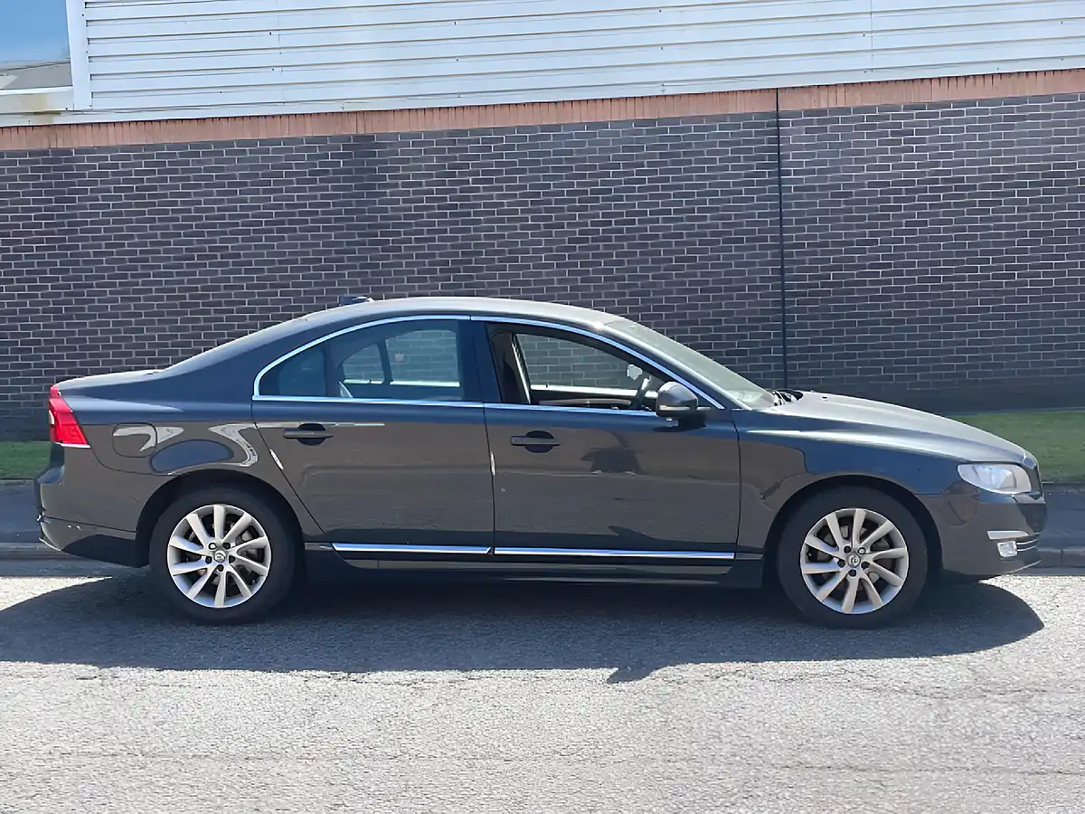 Used 2015 Volvo S80 Se Lux Grey - Interior and Exterior details 2