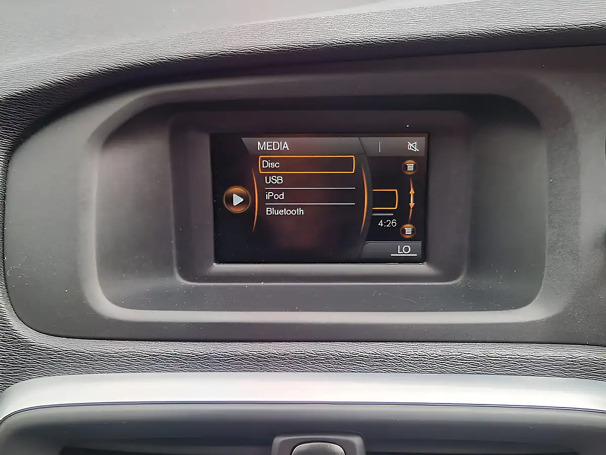 Used 2015 Volvo V40 Cross Country Lux Grey - Interior and Exterior details 13