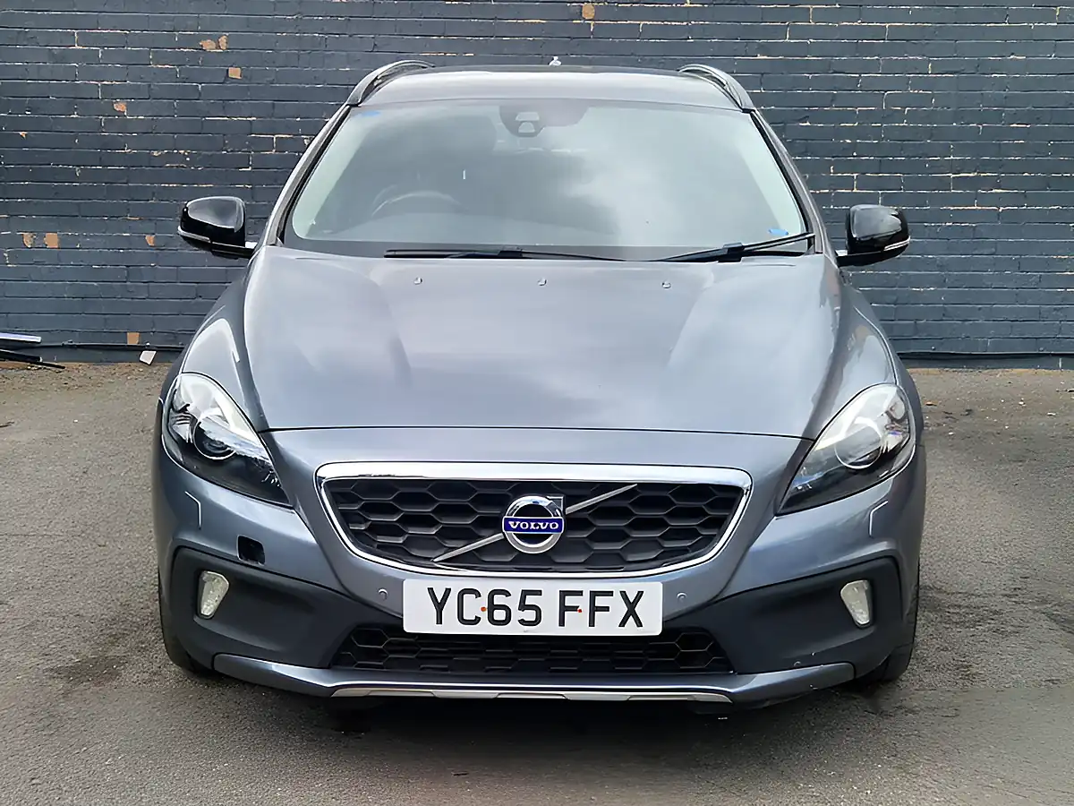 Used 2015 Volvo V40 Cross Country Lux Grey - Interior and Exterior details 4