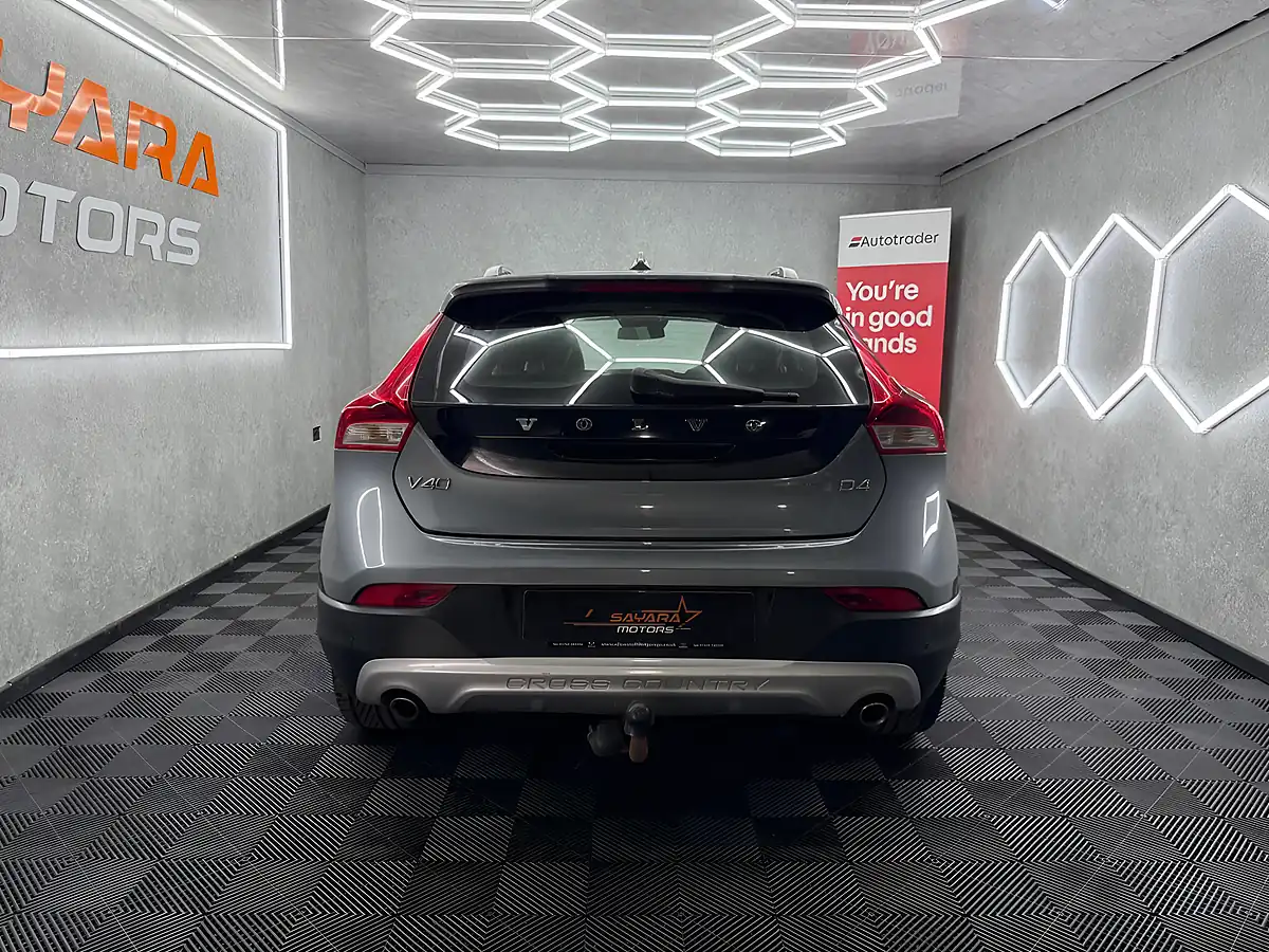Used 2015 Volvo V40 Cross Country Lux Nav Grey - Interior and Exterior details 13