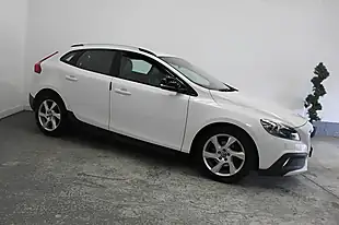 Used 2015 Volvo V40 Cross Country Lux White - Interior and Exterior details 3