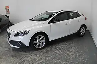 Used 2015 Volvo V40 Cross Country Lux White - Interior and Exterior details 4