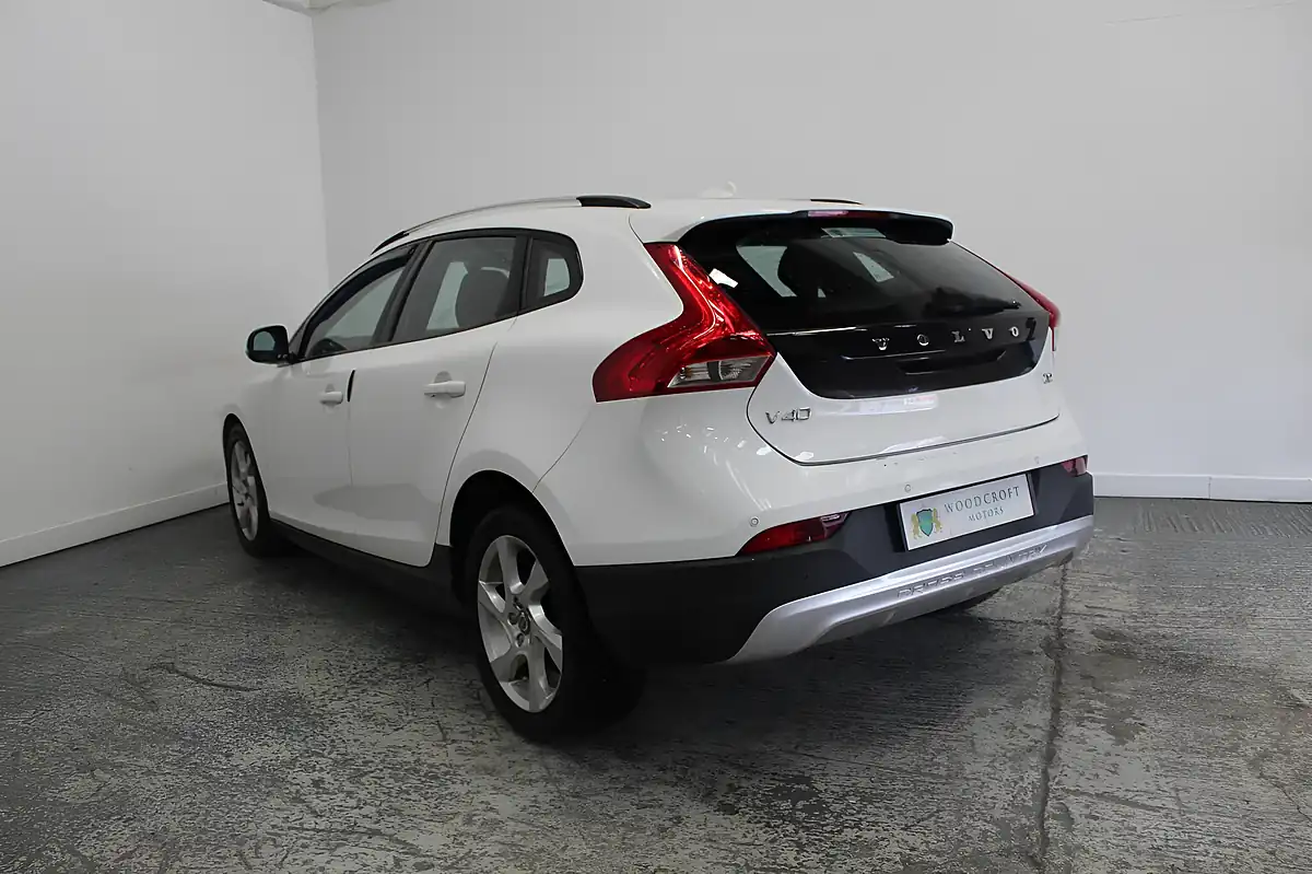 Used 2015 Volvo V40 Cross Country Lux White - Interior and Exterior details 5