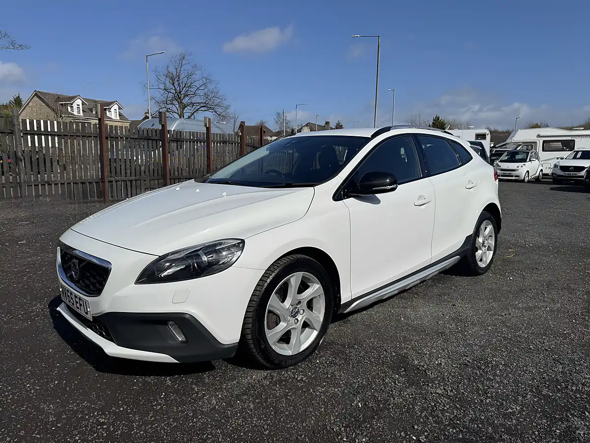 Used 2015 Volvo V40 Cross Country Se Lux - Interior and Exterior details 2