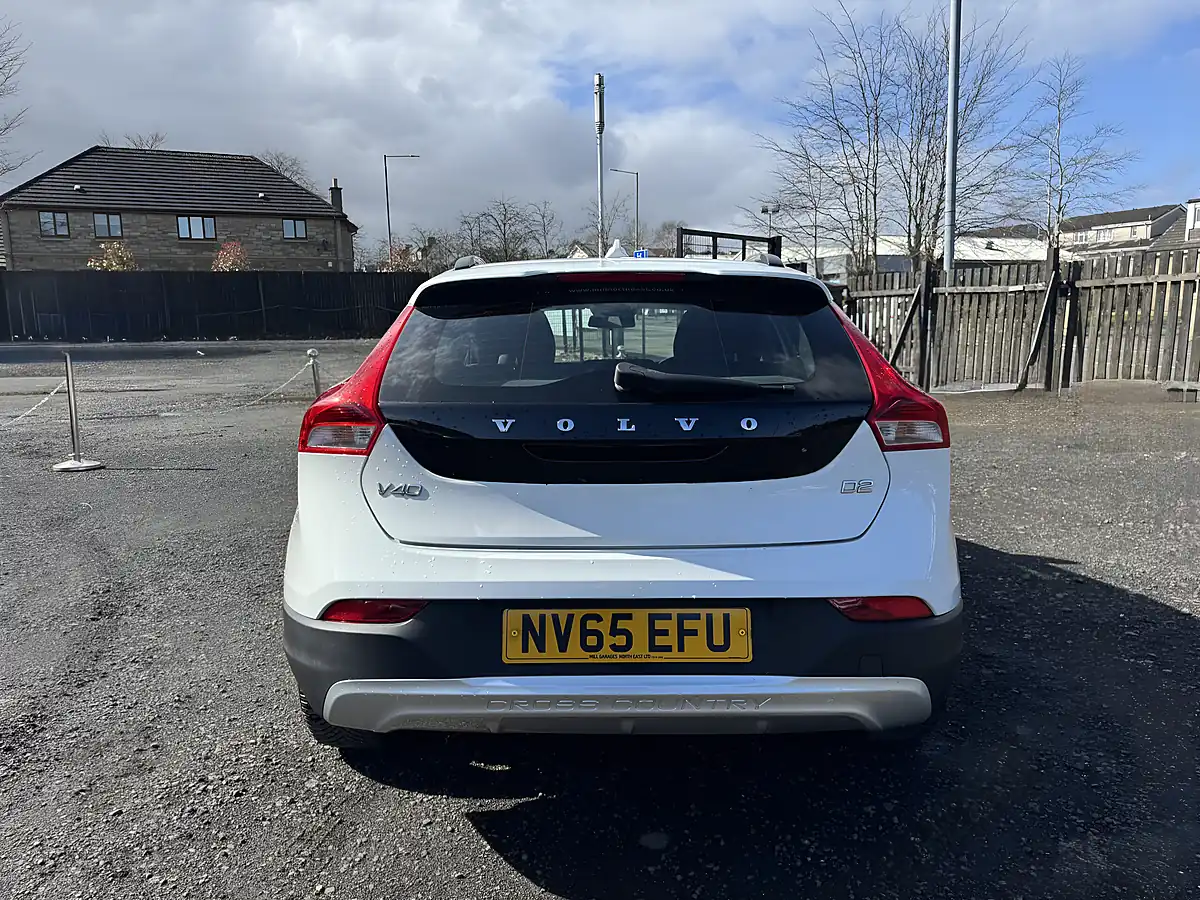 Used 2015 Volvo V40 Cross Country Se Lux - Interior and Exterior details 6