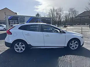 Used 2015 Volvo V40 Cross Country Se Lux - Interior and Exterior details 8