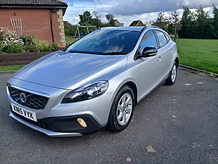 Used 2015 Volvo V40 Cross Country Se Nav Silver - Interior and Exterior details 6