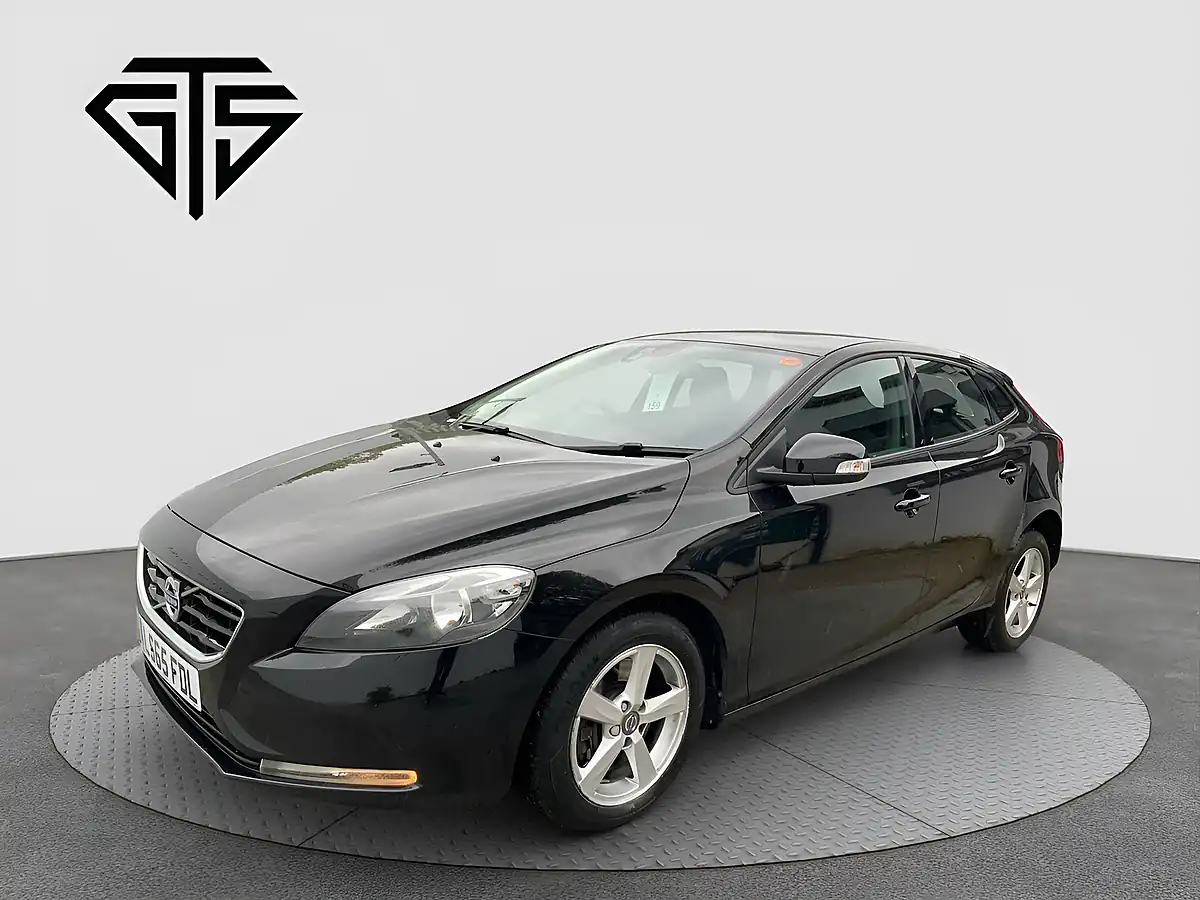Used 2015 Volvo V40 Es Nav Onyx Black - Interior and Exterior details 7