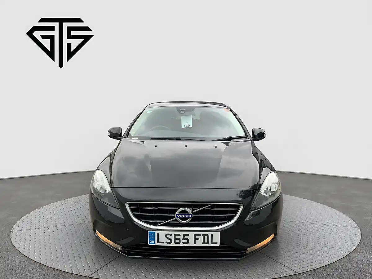 Used 2015 Volvo V40 Es Nav Onyx Black - Interior and Exterior details 8