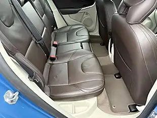 Used 2015 Volvo V40 Inscription Multicolour - Interior and Exterior details 13